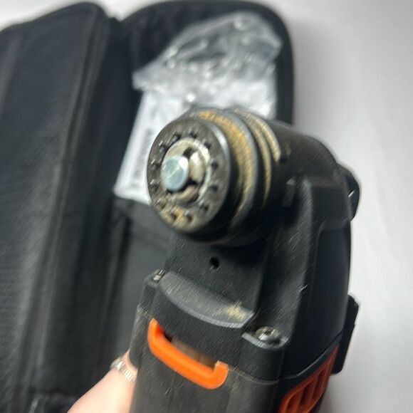 JORGENSEN 4 Amp Oscillating Tool ONLY and Carrying Bag - Picture 4 of 6